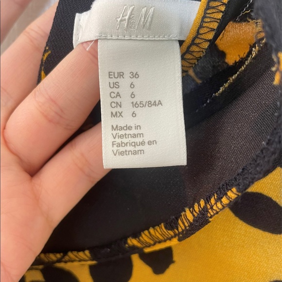 H&M - Picture 4 of 4